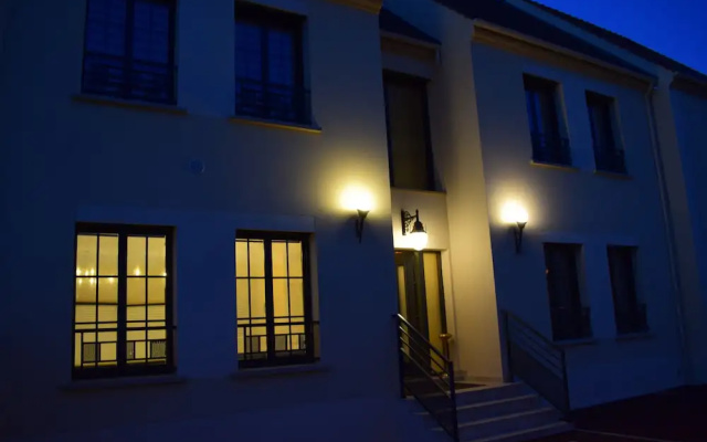 Paris Luxury Guest House - CDG Aeroport