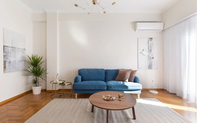 UPSTREET Chic Flat in the Heart of Athens