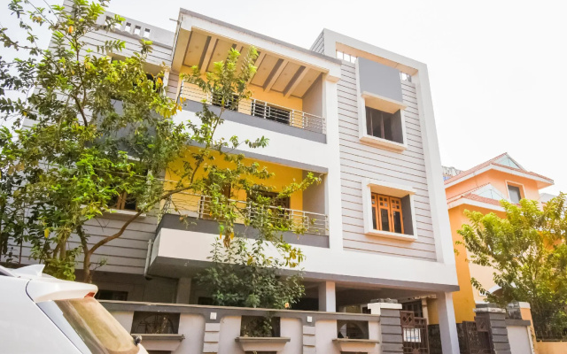 OYO 79691 Mks Inn
