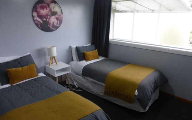 Oamaru Holiday Homes 8 Oxford Street