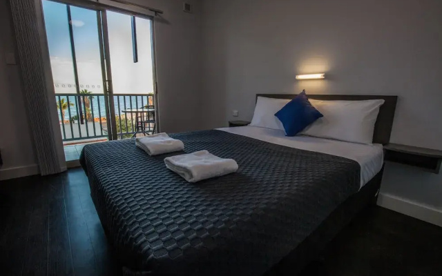 Beadon Bay Hotel