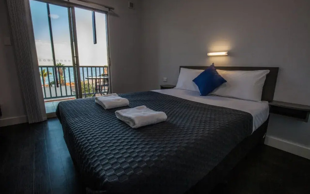 Beadon Bay Hotel