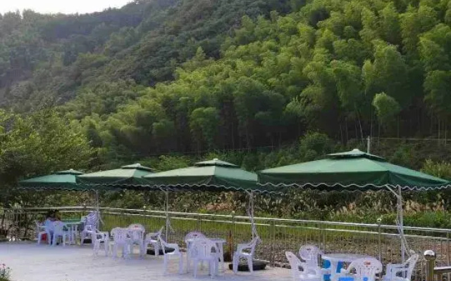 Xiong Haoxiang Homestay in Luxian County