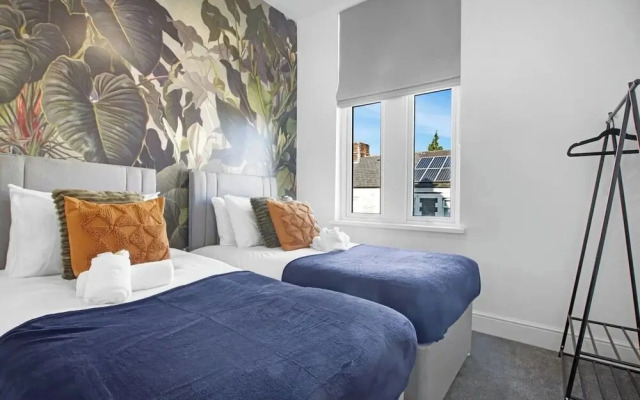 The Family Nest 3-bed Apartment With Parking