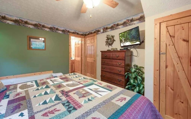 Cubs Cove - One Bedroom Cabin