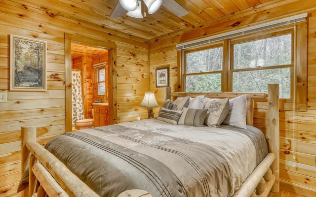 Lucilles Creekside Hideaway