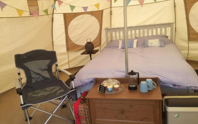 The Swallows glamping
