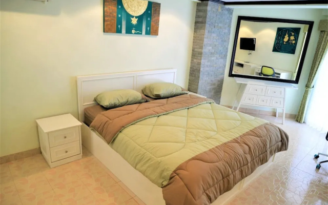 Sleek 1 bed Condo Jomtien