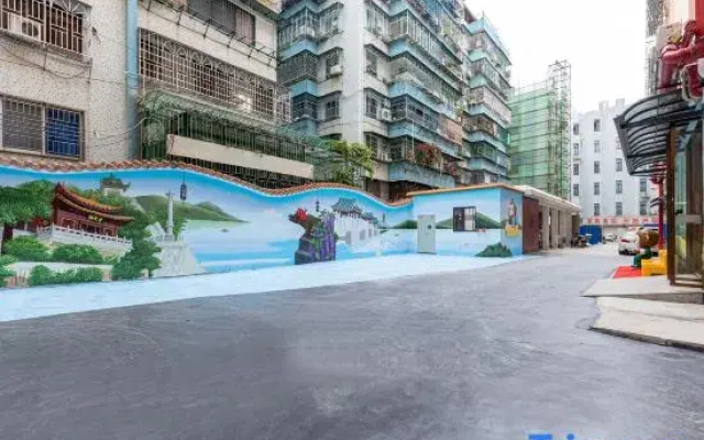 Yaster International  (Chaozhou Ancient City Archway Street Branch)