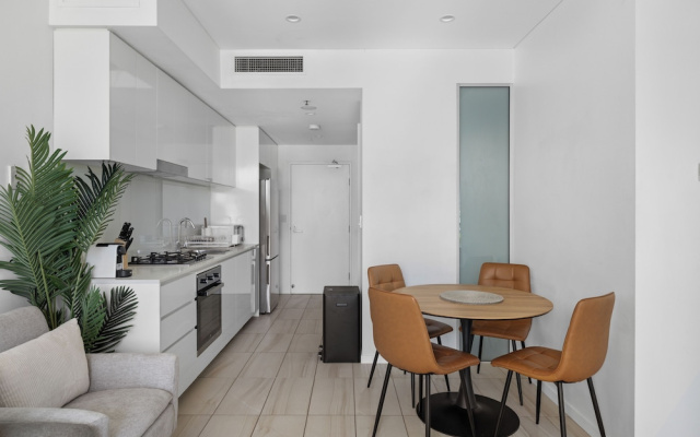 Sleek 2BRM Apartment at Aqua Newstead