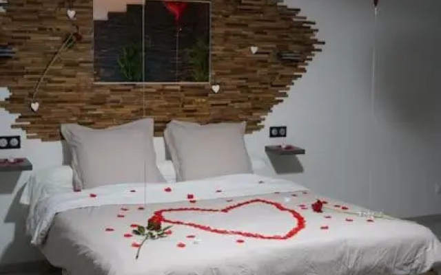 Appart' SPA Privatif Gray (Adults Only)