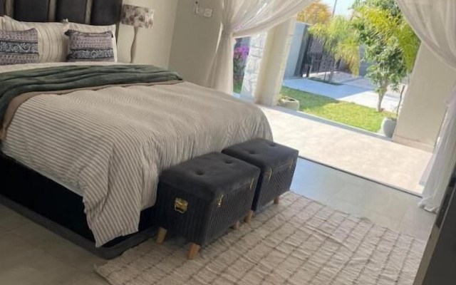 Luna Holiday Home