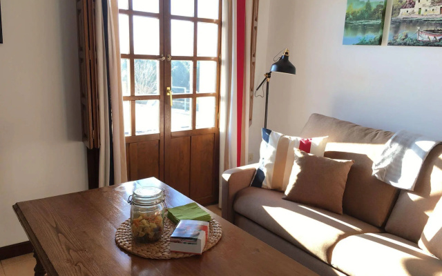 Apartamentos El Cardeo
