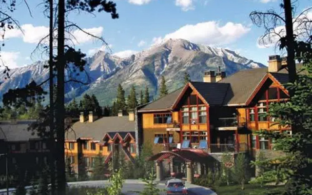 Grand Canadian Resort