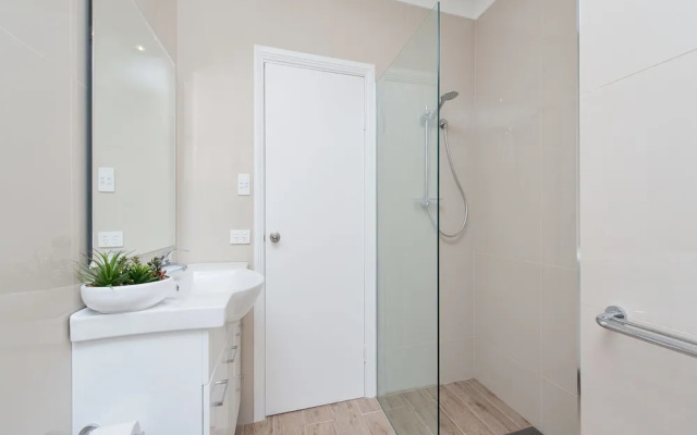 Shoal Bay Road, Bay Village, Unit 06, 47