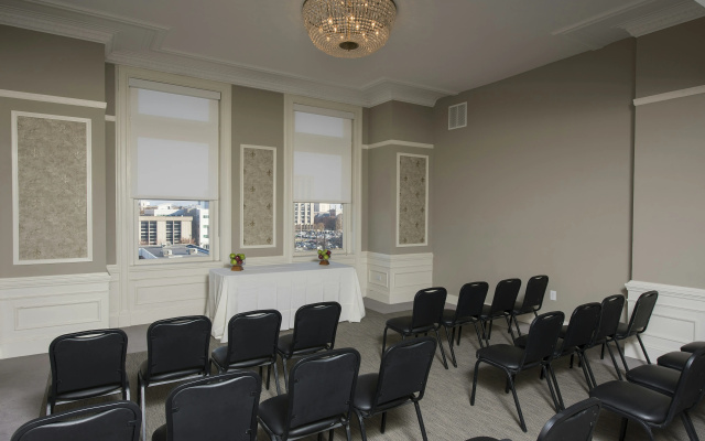 Hilton Garden Inn Louisville Downtown