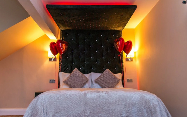 Aphrodite Suites Huddersfield