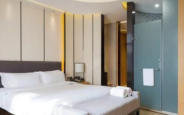 S Hotel