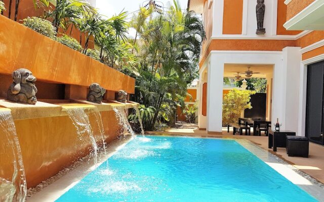 WOWLAND Luxury Villa Pattaya 8 BR 2