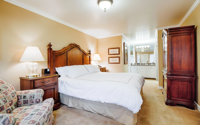 2-Bedrooms Condo Near Trails #SILV287P