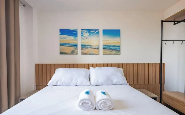 Apartments in a Condo With a Pool and Gym - AGA