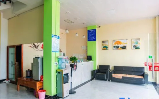 Yiqing Hotel (Guilin Liangjiang Airport)