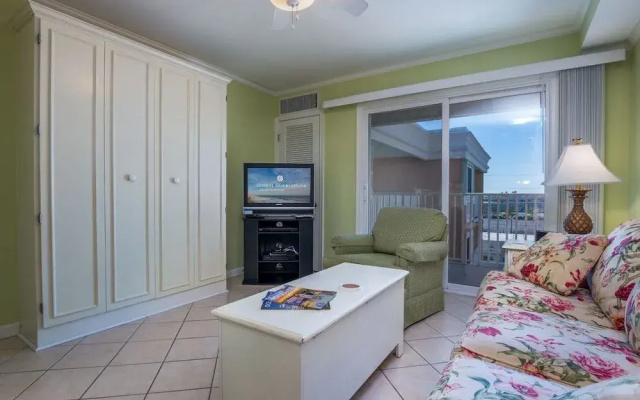 Makai 604 (bay View)
