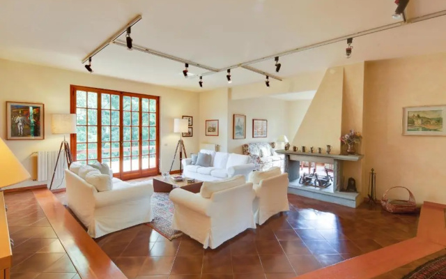 Villa La Bruscola by Mmega