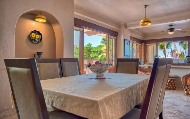 Ocean View 2Br Condo-balcony-beach-pool - 204