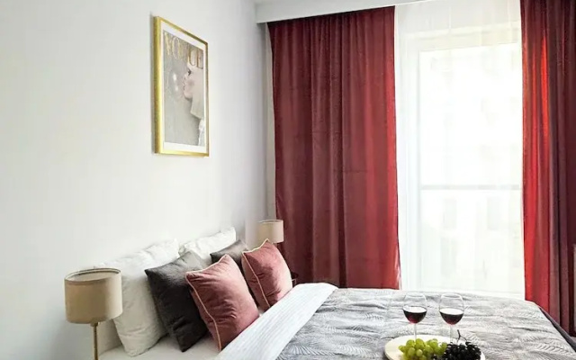 Luxury Apartment on Drewnowska Street
