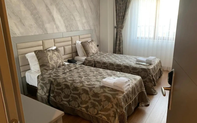 Regency World Suite