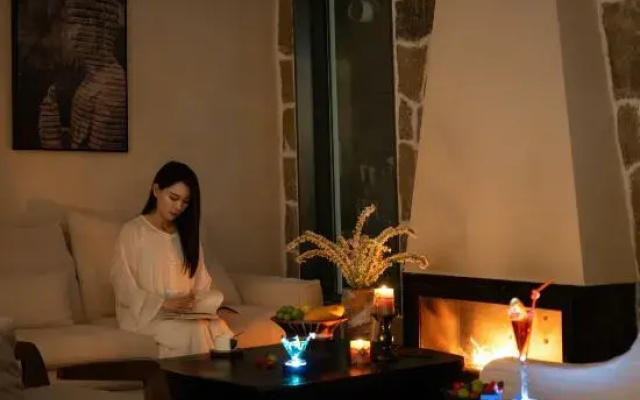 Beyond Emptiness · Pujì Homestay