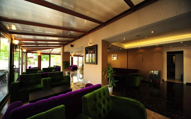 Blueberry Boutique Hotel