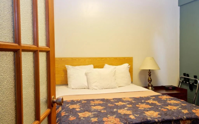 Northlander Motel