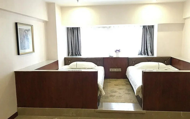 Li Ting Hotel