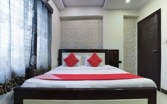 OYO 16539 Grand Sandarshini Inn