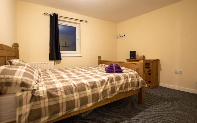 Inviting 4-bed Apartment in Dundee
