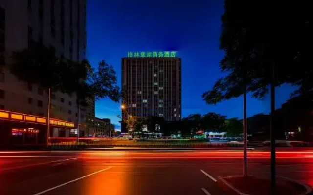 Green Italian Business Hotel