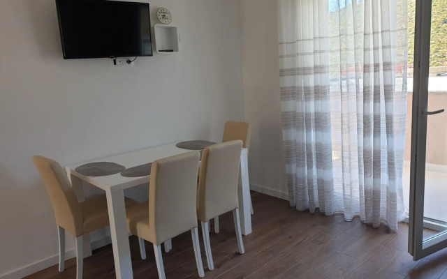 Apartment Pocrnja in Rogoznica