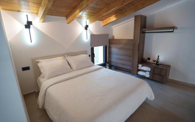 Malou & Charma Villas