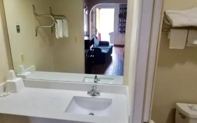 Raintree Inn and Suites