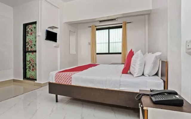 OYO 24435 Shubham Lodging And Boarding