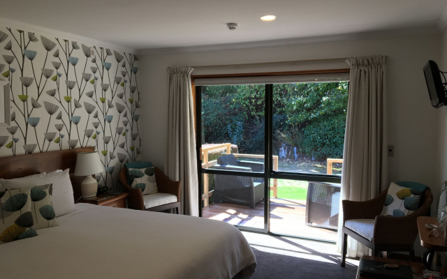 Wanaka Springs Lodge