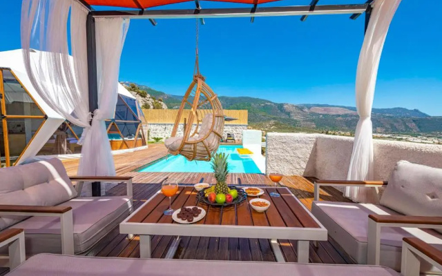 Kalkan Dome Suites & Deluxe-Glamping Holiday In Kalkan