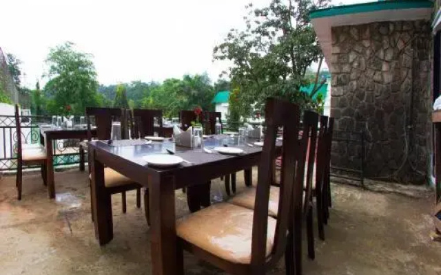 Velvet County Resort