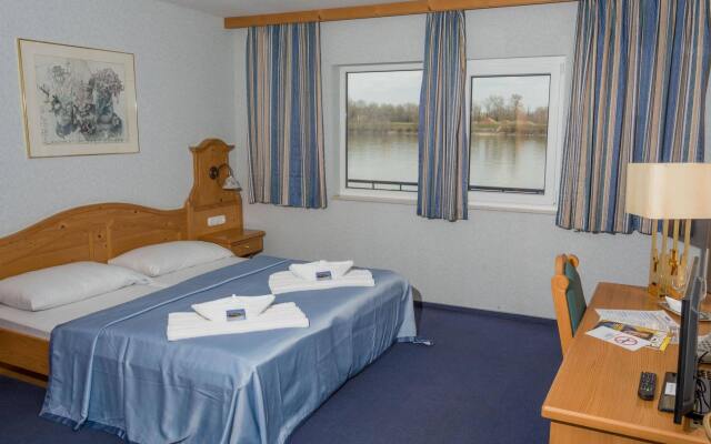 Отель Aquamarina Hotel Венгрия, Будапешт - 2 отзыва об отеле, цены и фото номеров - забронировать отель Aquamarina Hotel онлайн комната для гостей