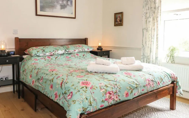 Periwinkle Cottage