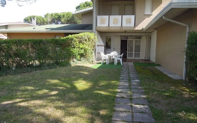 Holiday Home With Pool Garden and Fireplace