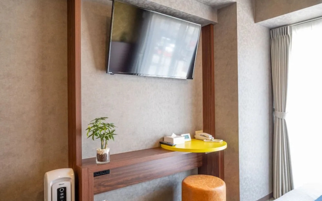 Naha Crystal Hotel