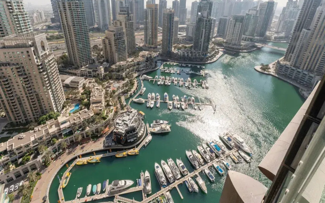 Sleek 1BR at Dubai Marina w Balcony